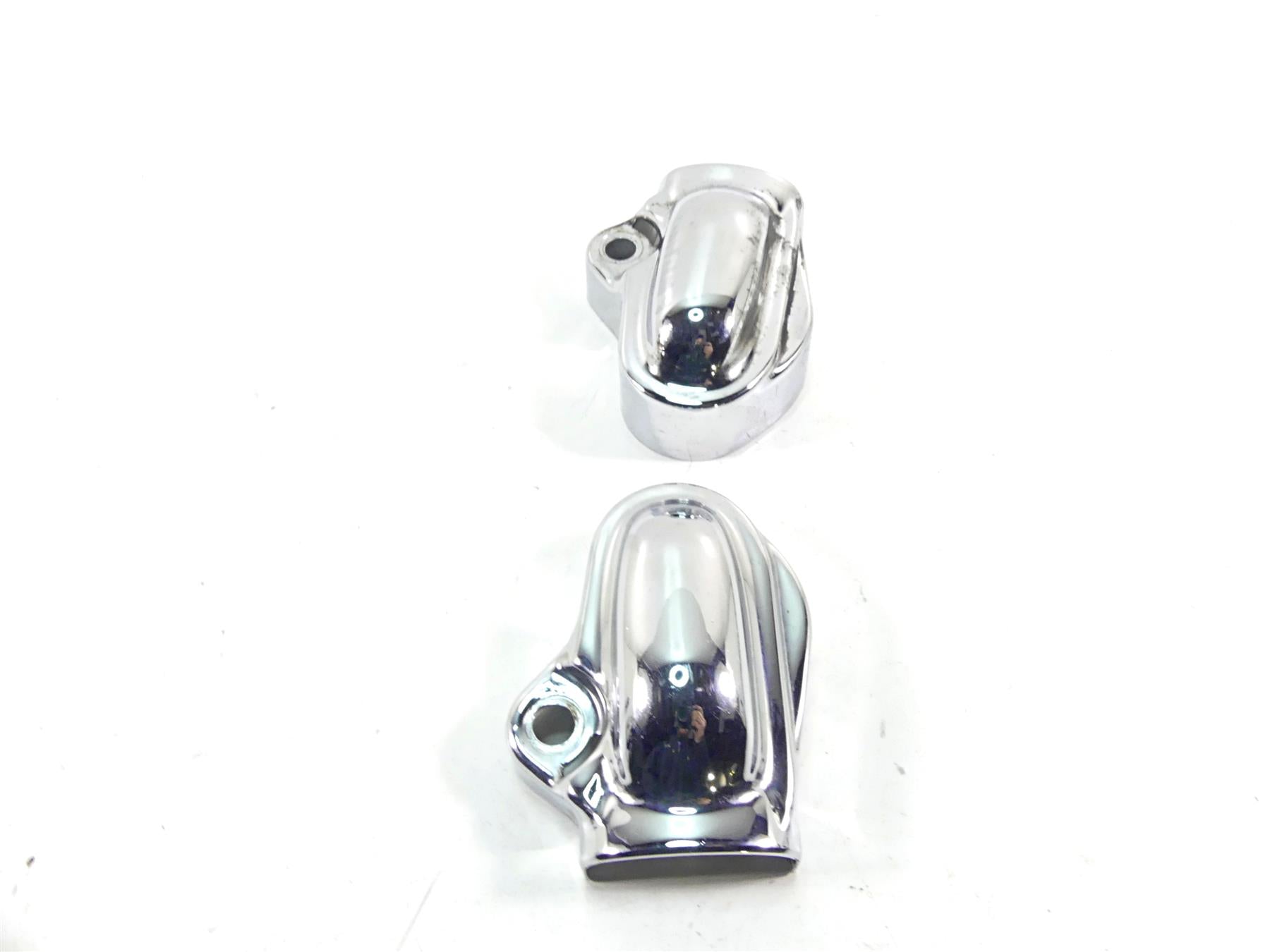 2005 Harley VRSCSE CVO V-Rod Rear Axle Swingarm Chrome Cover -Read 45621-02 {{ shop.shopifyCountryName }} - Mototech271