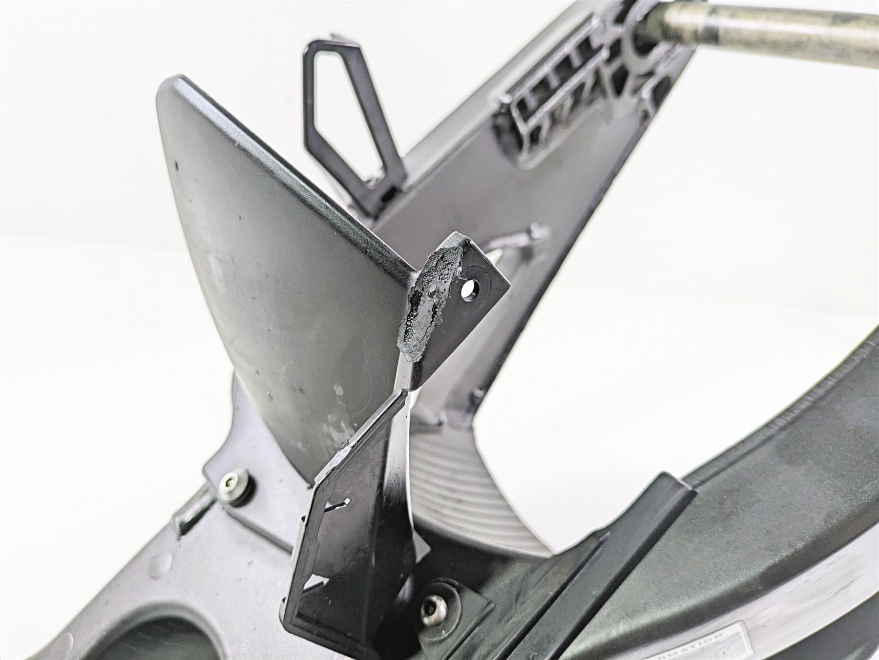 2014 Yamaha YZFR1 R1 RN22 Rear Swingarm Swing Arm & Axle 14B-22110-00 {{ shop.shopifyCountryName }} - Mototech271