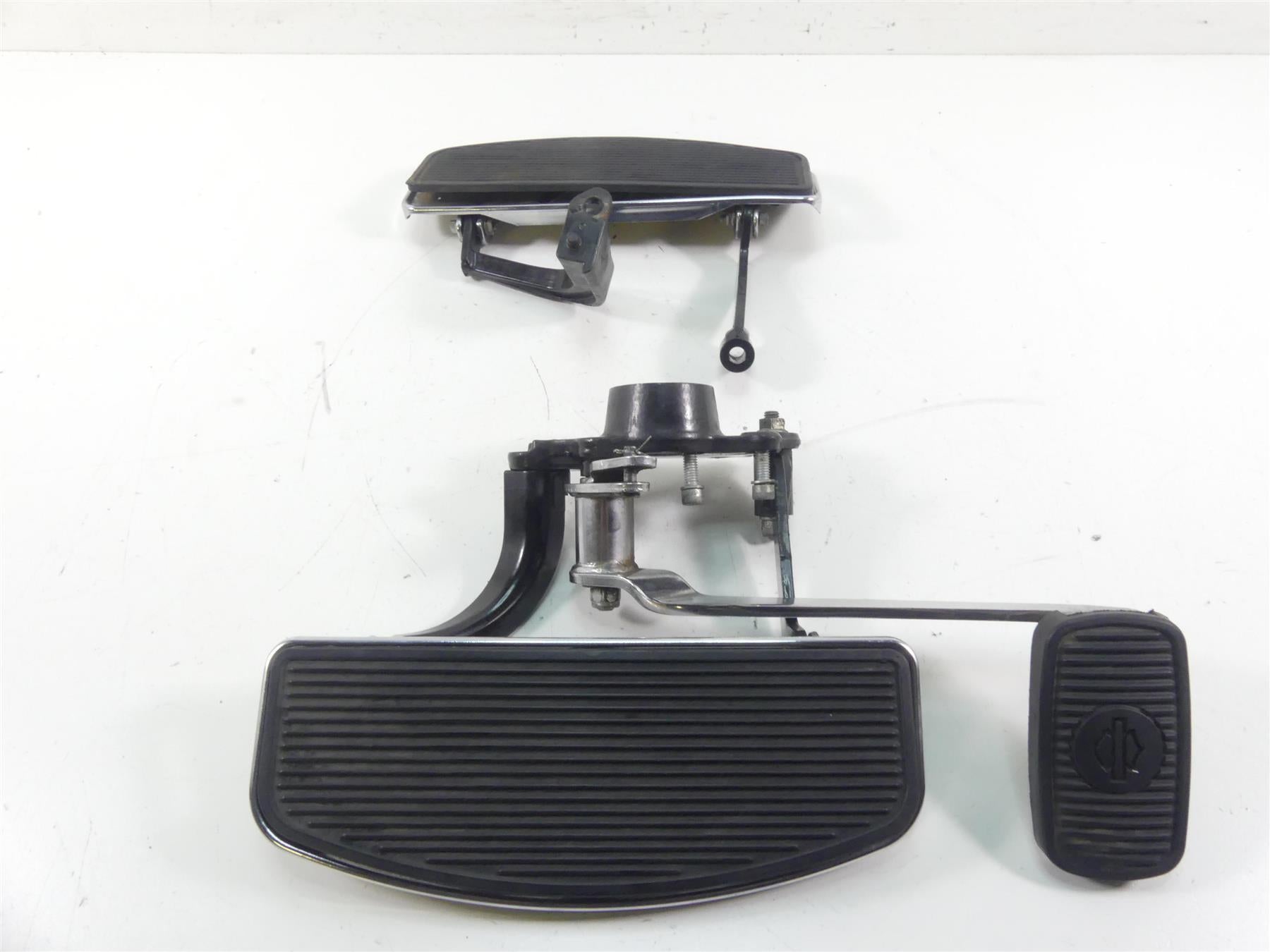 2012 Harley Touring FLHTP Electra Glide Front Rider Floor Board Set 50621-06A {{ shop.shopifyCountryName }} - Mototech271