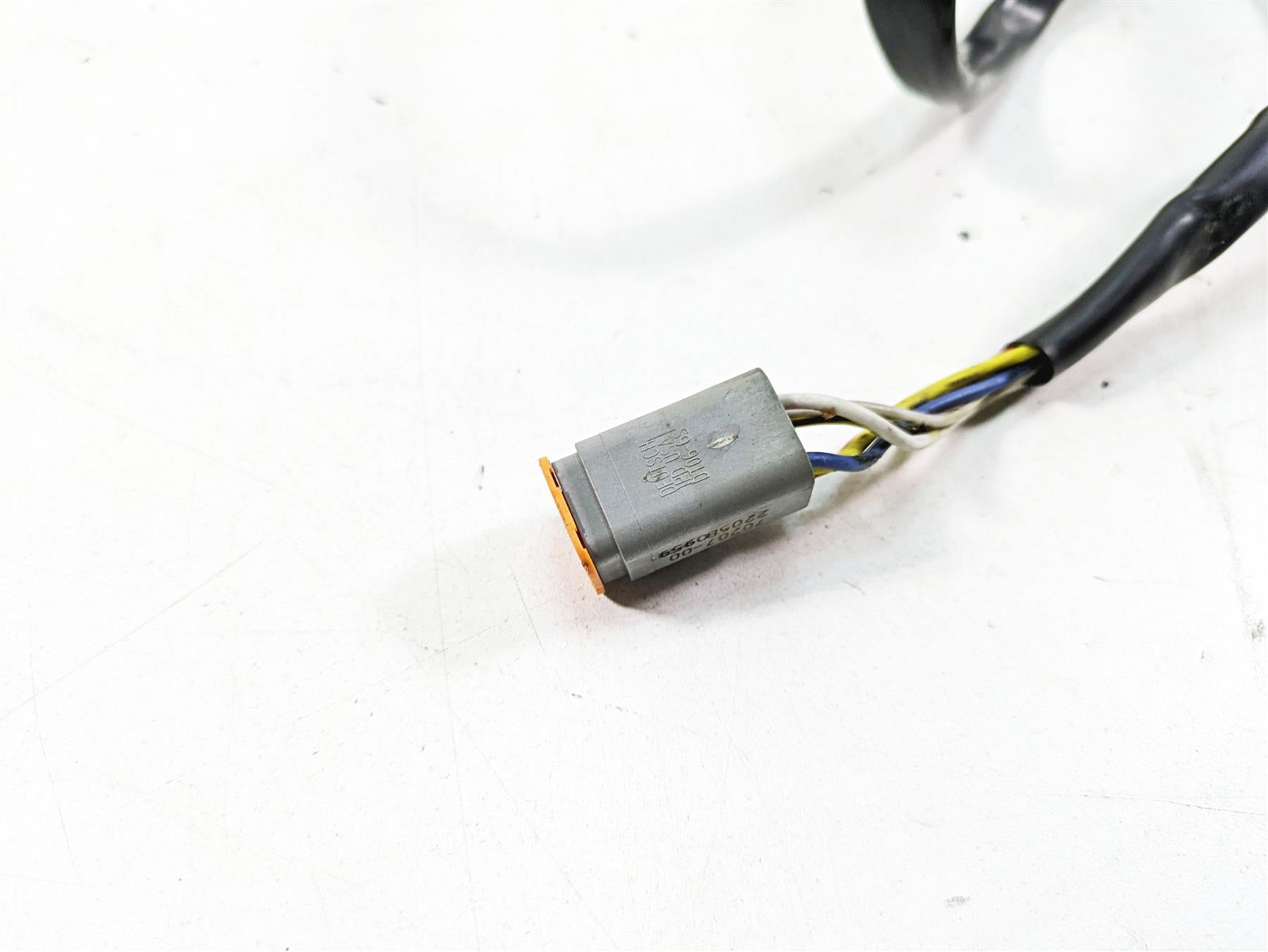 2006 Harley FLSTI Softail Heritage Left Hand Turn Signal Control Switch 71682-06 {{ shop.shopifyCountryName }} - Mototech271