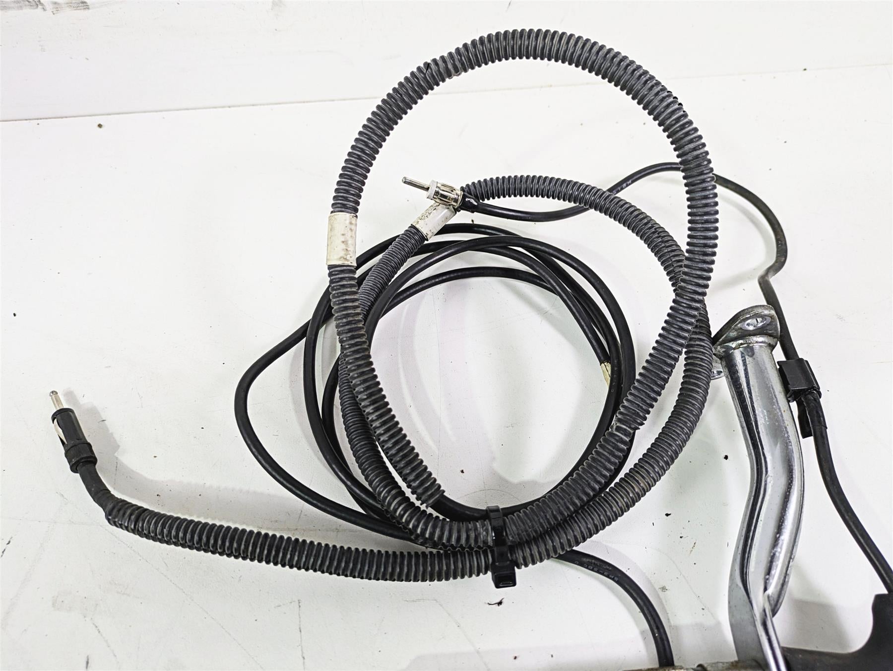2004 Yamaha XVZ1300 Royal Star Rear FM Radio & CB Antenna Set 4XY-88143-10-00 {{ shop.shopifyCountryName }} - Mototech271