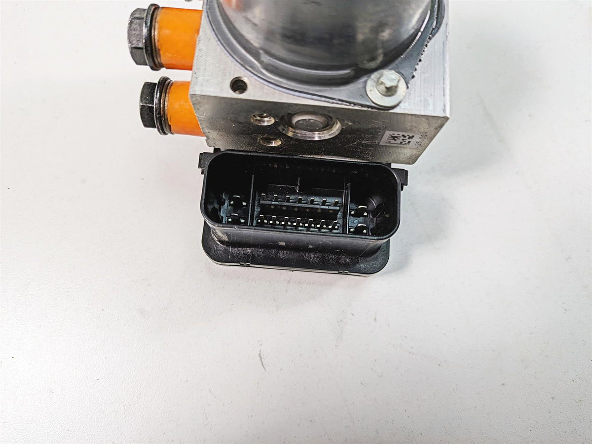 2020 Ducati Hypermotard 950 SP Abs Brake Pump Pressure Module Unit 54240911A {{ shop.shopifyCountryName }} - Mototech271