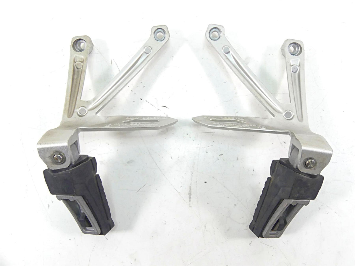 2016 BMW R1200GS Adv K51 Rear Passenger Footpeg Set 46718526741 46718526742 {{ shop.shopifyCountryName }} - Mototech271
