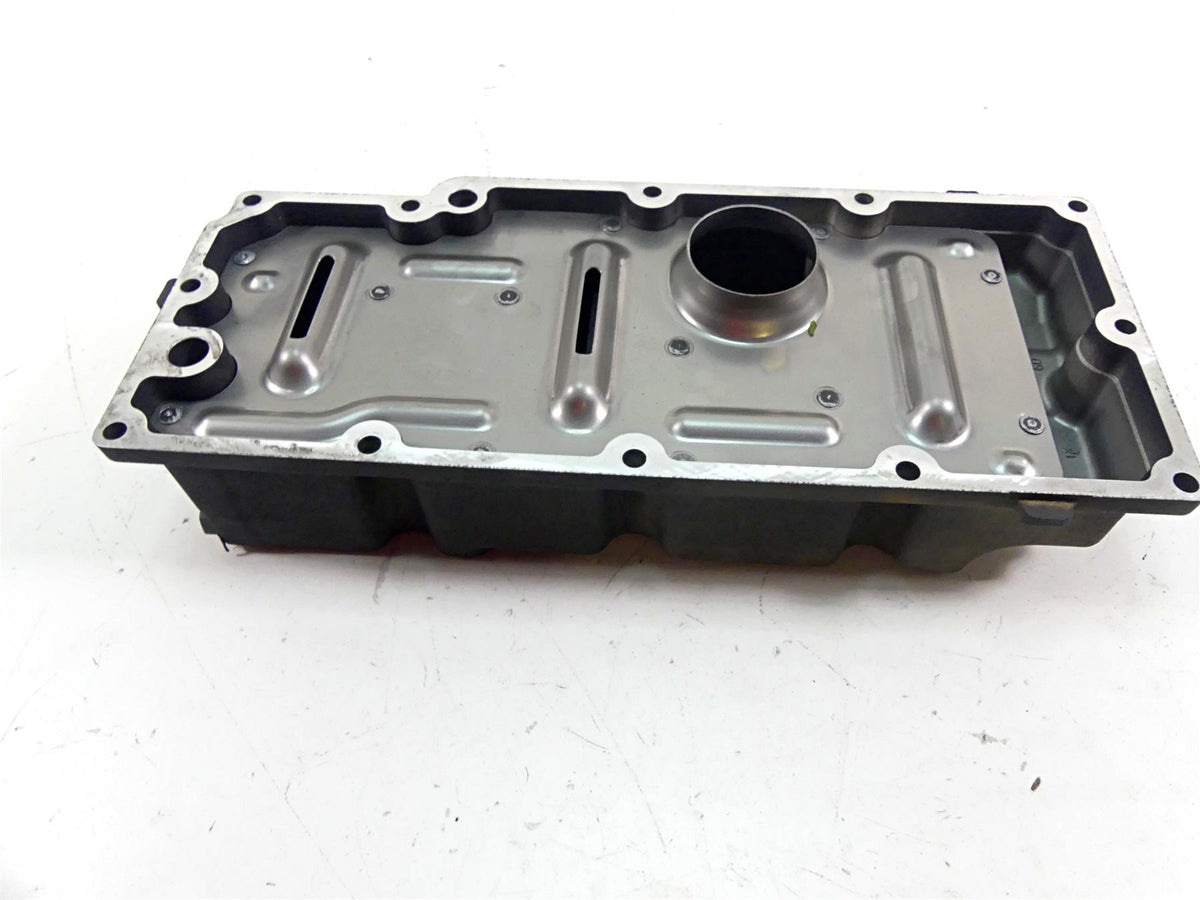 2011 Harley Touring FLTRX Road Glide Lower Engine Transmission Oil Pan 62711-99A {{ shop.shopifyCountryName }} - Mototech271