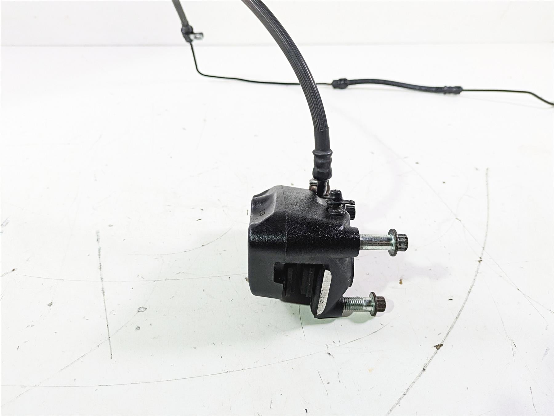 2007 Harley FXDWG Dyna Wide Glide Front Brake Caliper + Line 44046-00D {{ shop.shopifyCountryName }} - Mototech271
