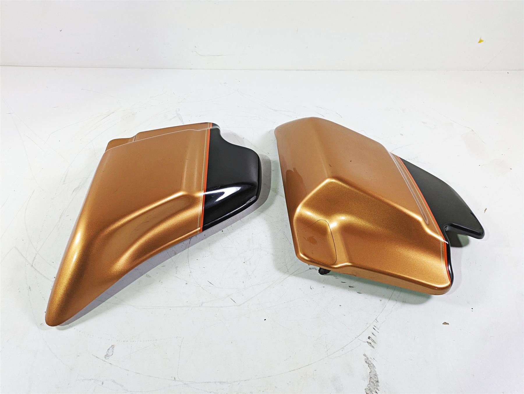 2008 Harley Touring FLHTCU E-Glide 105TH Side Cover Fairing Set 66250-97 {{ shop.shopifyCountryName }} - Mototech271