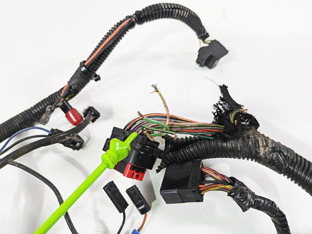 2011 Harley Touring FLHTCUSE CVO E-Glide Front Fairing Wiring Harness READ 69200071 {{ shop.shopifyCountryName }} - Mototech271