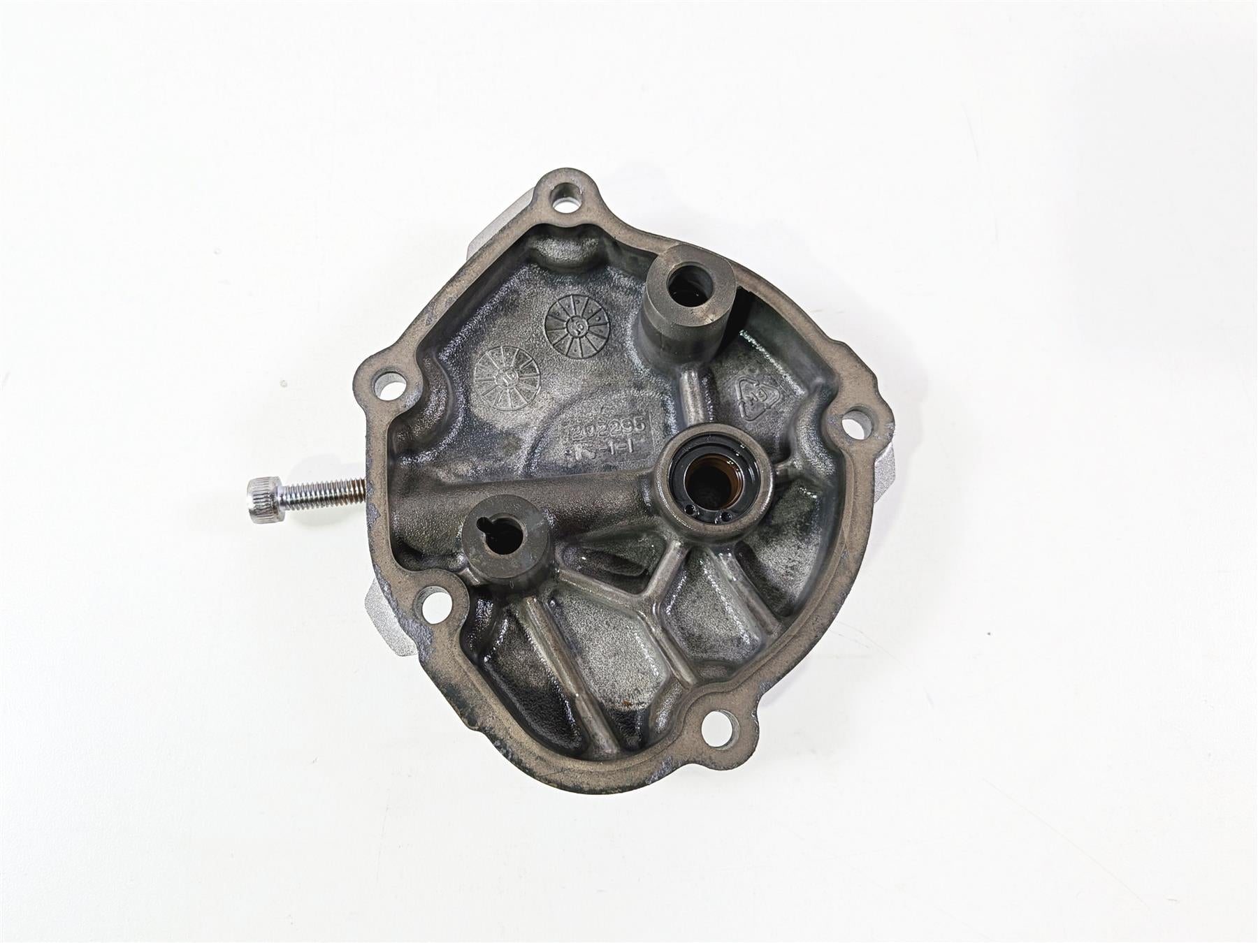 2016 Yamaha YZF R1 RN32 Oil Pump Timing Cover B60-15416-00-00 {{ shop.shopifyCountryName }} - Mototech271
