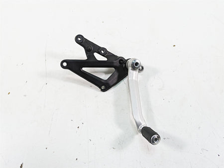 2017 Mv Agusta Dragster 800 Rear Brake Pedal & Mount Plate 8000B6262 B6596 {{ shop.shopifyCountryName }} - Mototech271