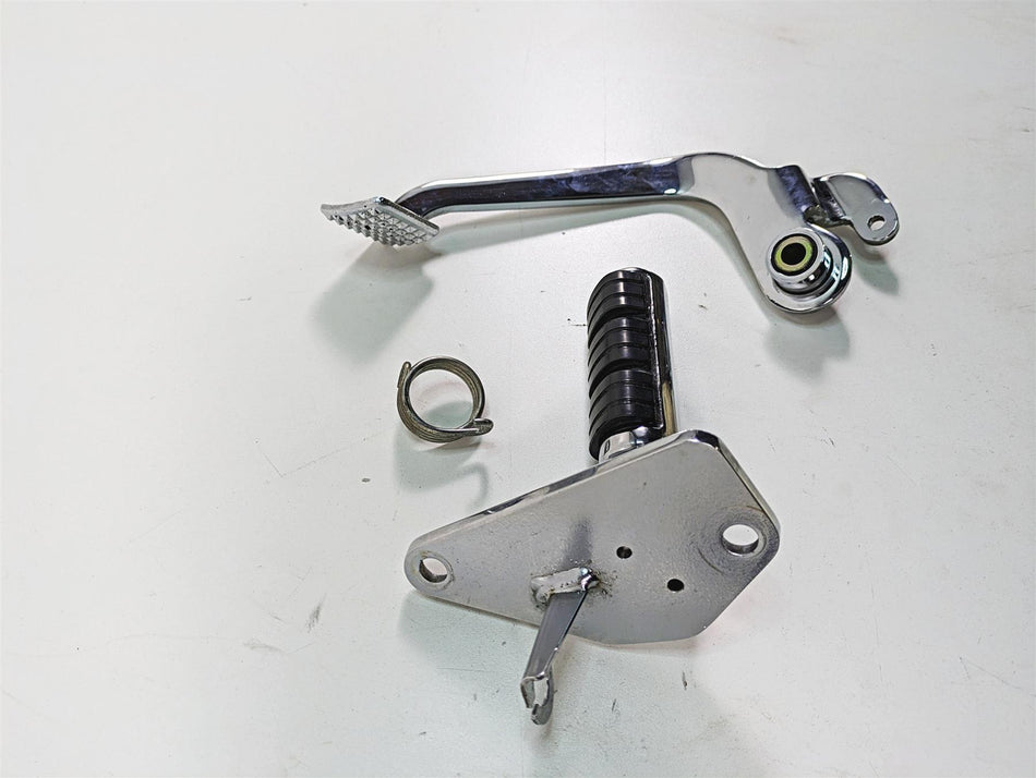 2006 Honda VT1100 C2 Shadow Front Right Footpeg & Brake Pedal 50615-MCK-A00 {{ shop.shopifyCountryName }} - Mototech271