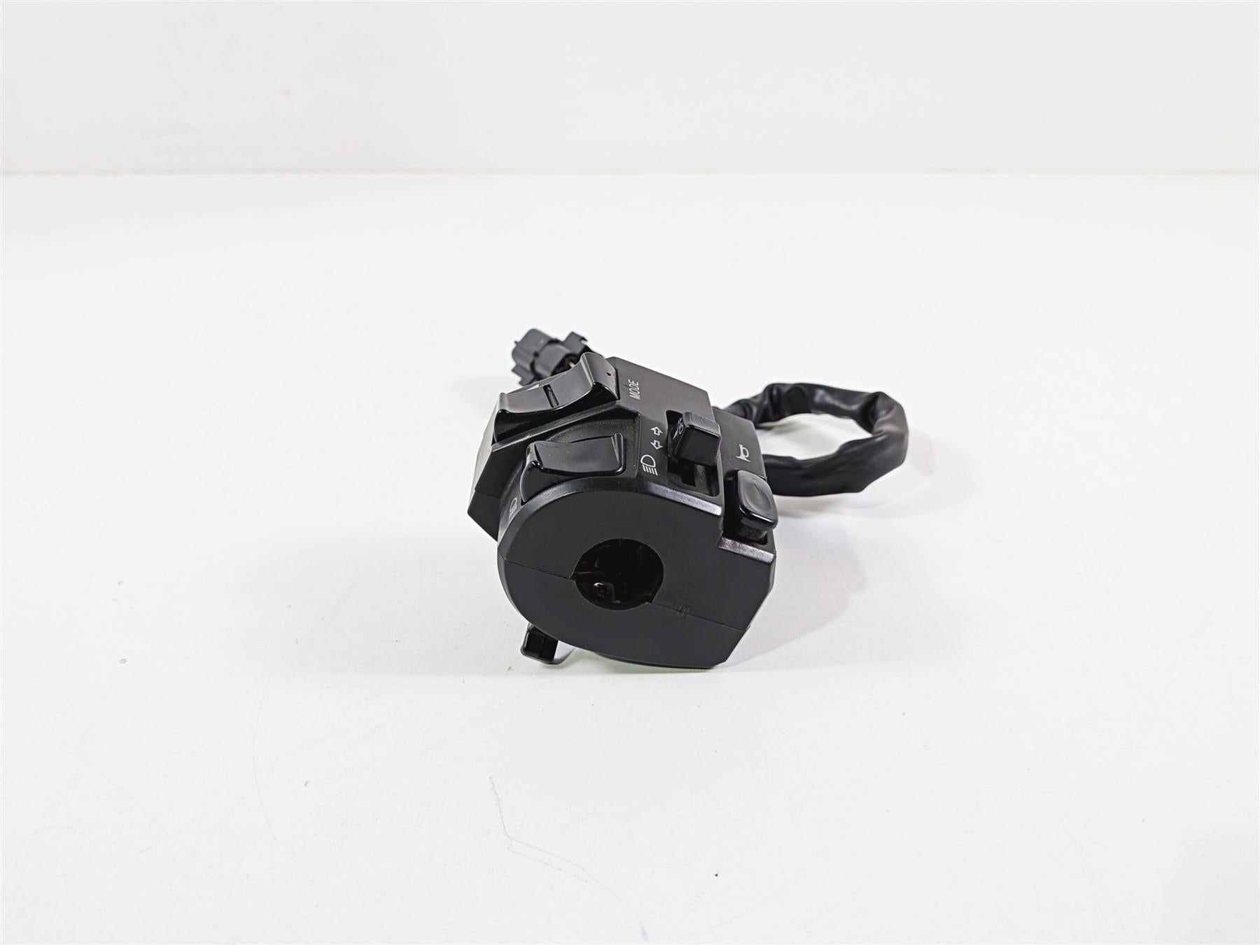 2008 Ducati 1098 SBK Left Hand Turn Signal Control Switch 65110041A-Mototech271
