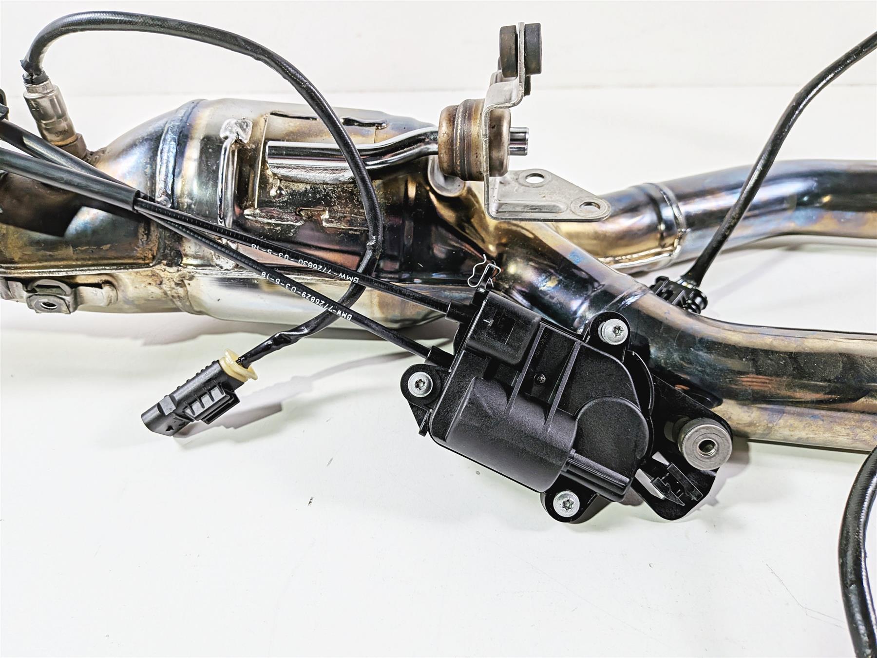 2019 BMW R1250GS K50 Chrome Exhaust Header Servo Motor - Dent 18518559520 {{ shop.shopifyCountryName }} - Mototech271