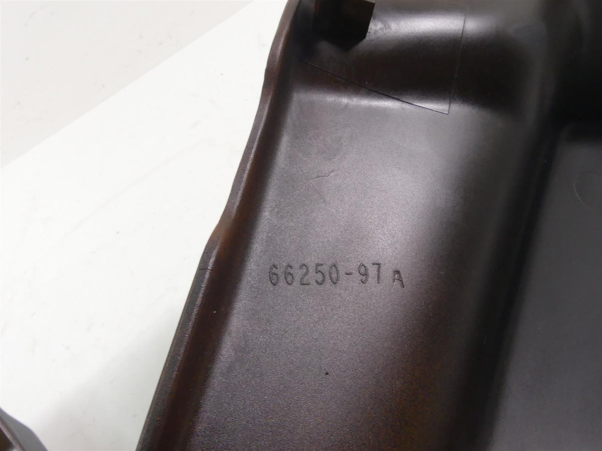 2007 Harley FLHTCU SE CVO Electra Glide Side Cover Fairing Set 66250-97 66048-97 {{ shop.shopifyCountryName }} - Mototech271