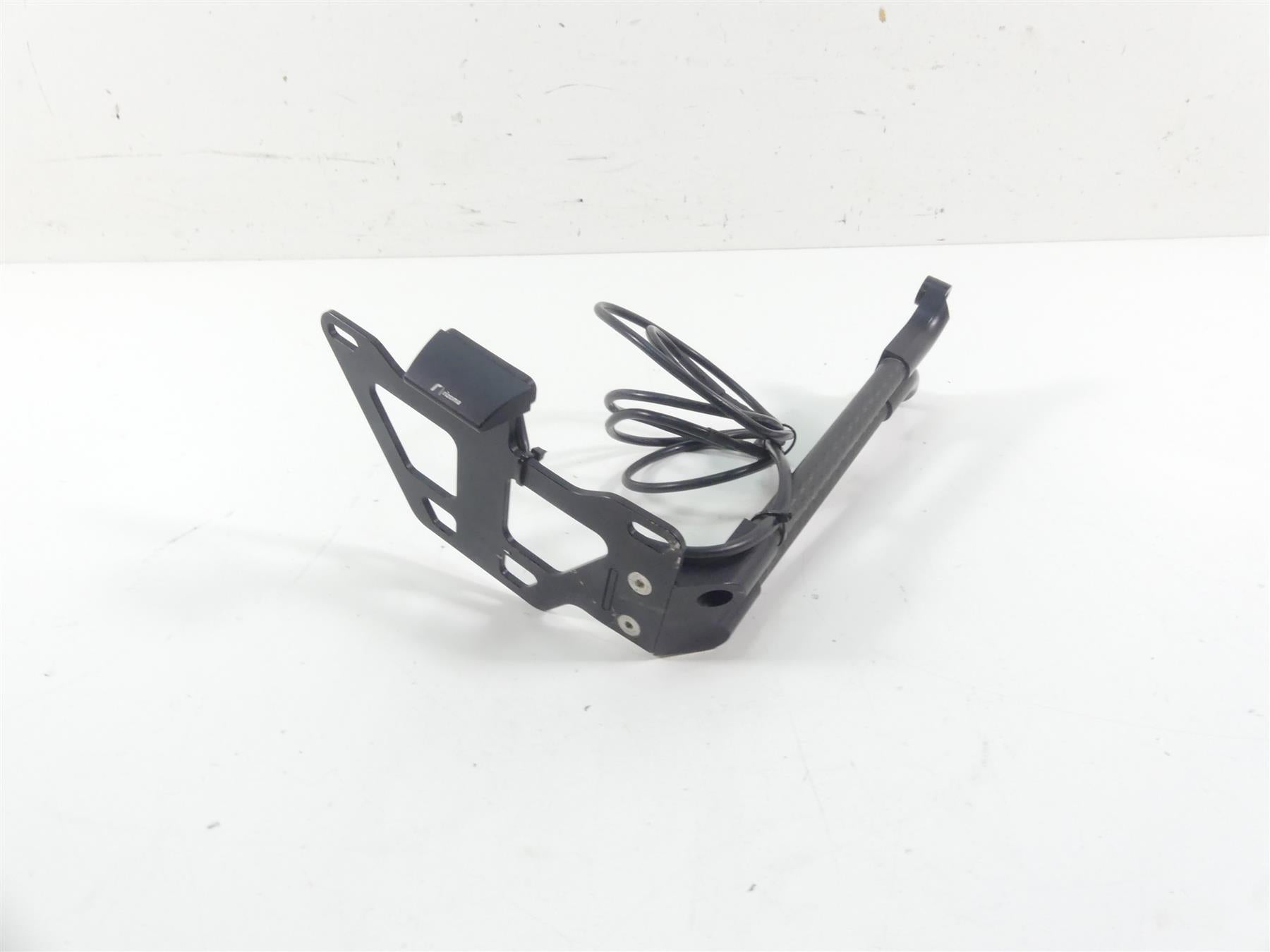2017 BMW RnineT Racer K32 Daedalus Swingarm Carbon Aluminum License Plate Mount {{ shop.shopifyCountryName }} - Mototech271