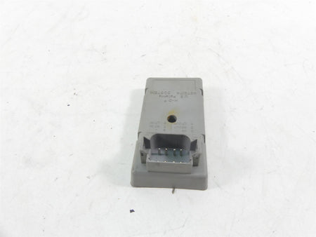 2000 Harley Dyna FXR4 CVO Super Glide Tsm Turn Signal Module 68540-96 {{ shop.shopifyCountryName }} - Mototech271