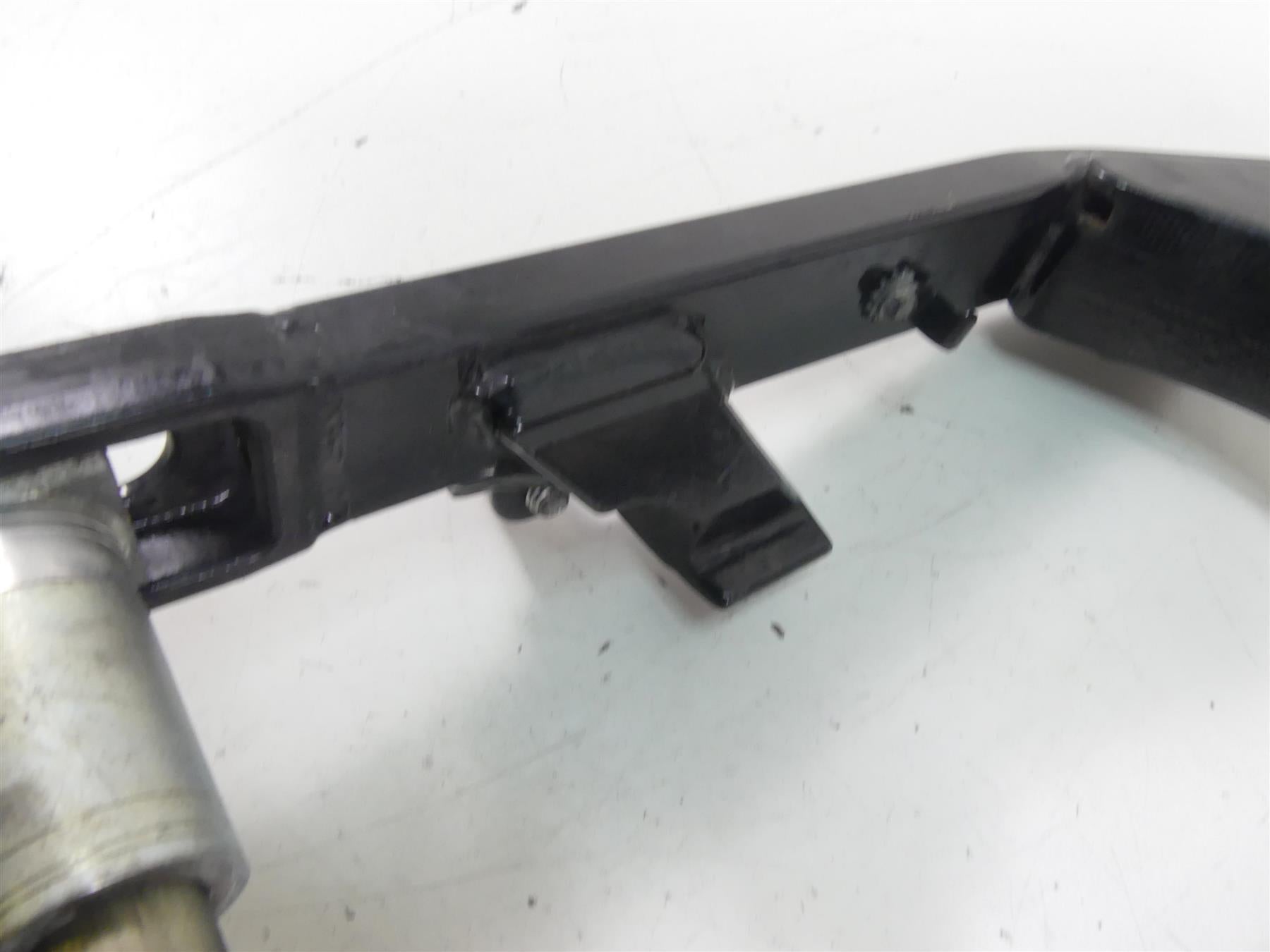 2015 Harley FXDF Dyna Fat Bob Rear Swingarm Swing Arm + Guards & Axle 47820-10 {{ shop.shopifyCountryName }} - Mototech271