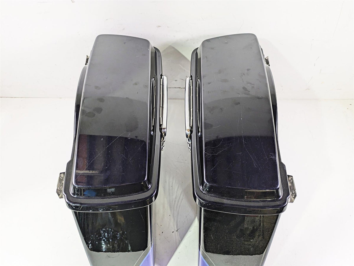 2011 Harley Touring FLHTCUSE CVO E-Glide Saddlebag Set 91171-07 L 91190-07 {{ shop.shopifyCountryName }} - Mototech271