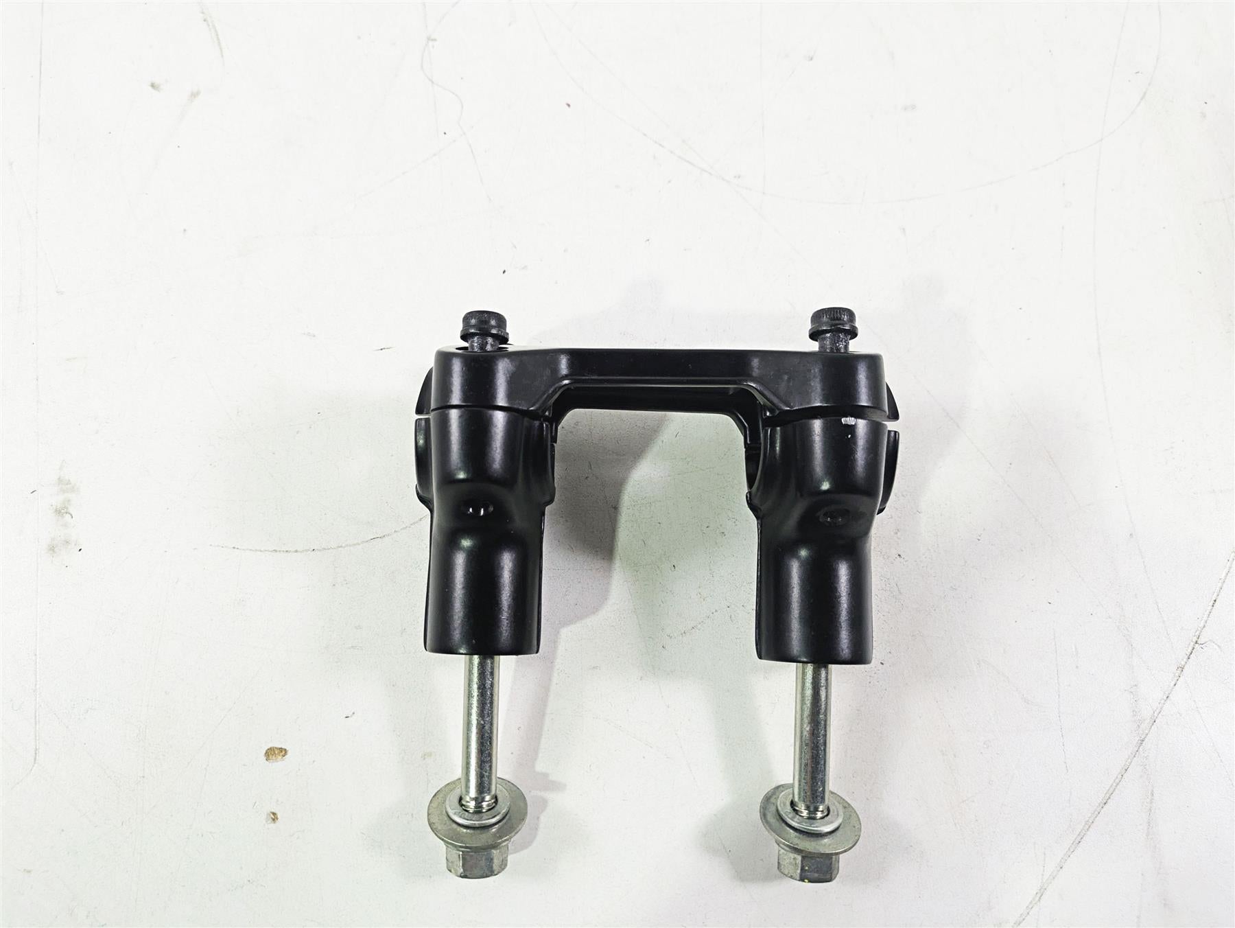 2015 Ducati Hypermotard 821 SP Handlebar Risers Holder Set 36011431AA {{ shop.shopifyCountryName }} - Mototech271