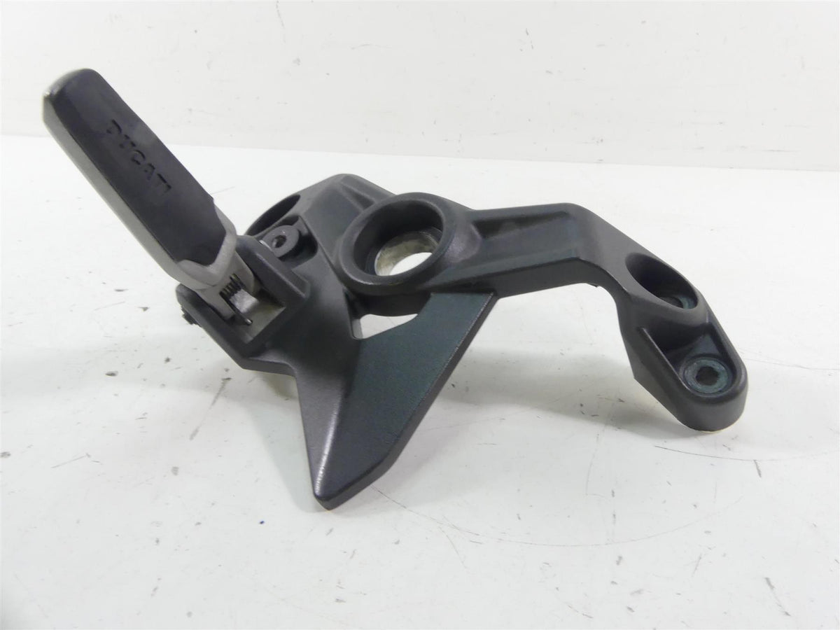 2017 Ducati Monster 1200 S Left Front Foot Peg Footpeg + Mount 82432981B {{ shop.shopifyCountryName }} - Mototech271