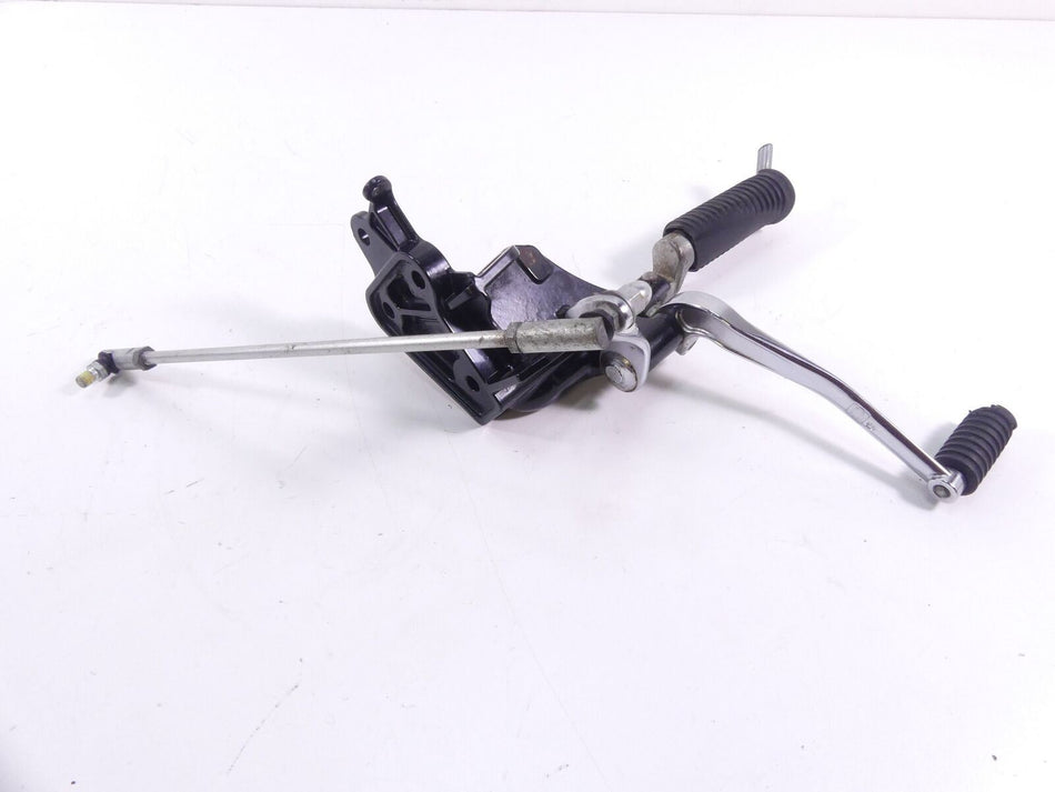 2014 Harley FXSB Softail Breakout Left Rider Foot Peg & Shifter 33683-07A {{ shop.shopifyCountryName }} - Mototech271