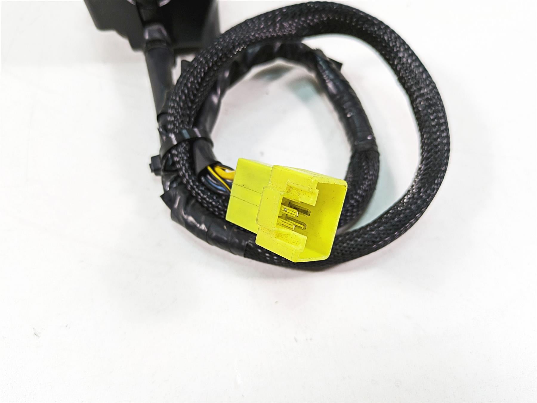 2016 Suzuki M109R VZR1800 Left Hand Turn Signal Control Switch 37400-48GB0 {{ shop.shopifyCountryName }} - Mototech271
