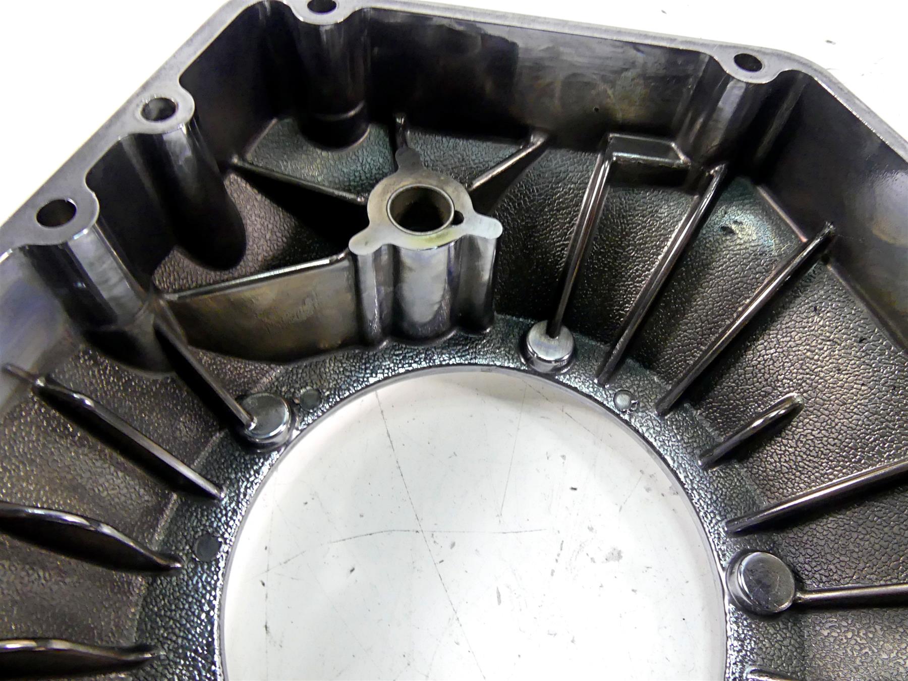 2006 Harley Softail FXSTSI Springer Outer Primary Drive Clutch Cover 60506-99 {{ shop.shopifyCountryName }} - Mototech271