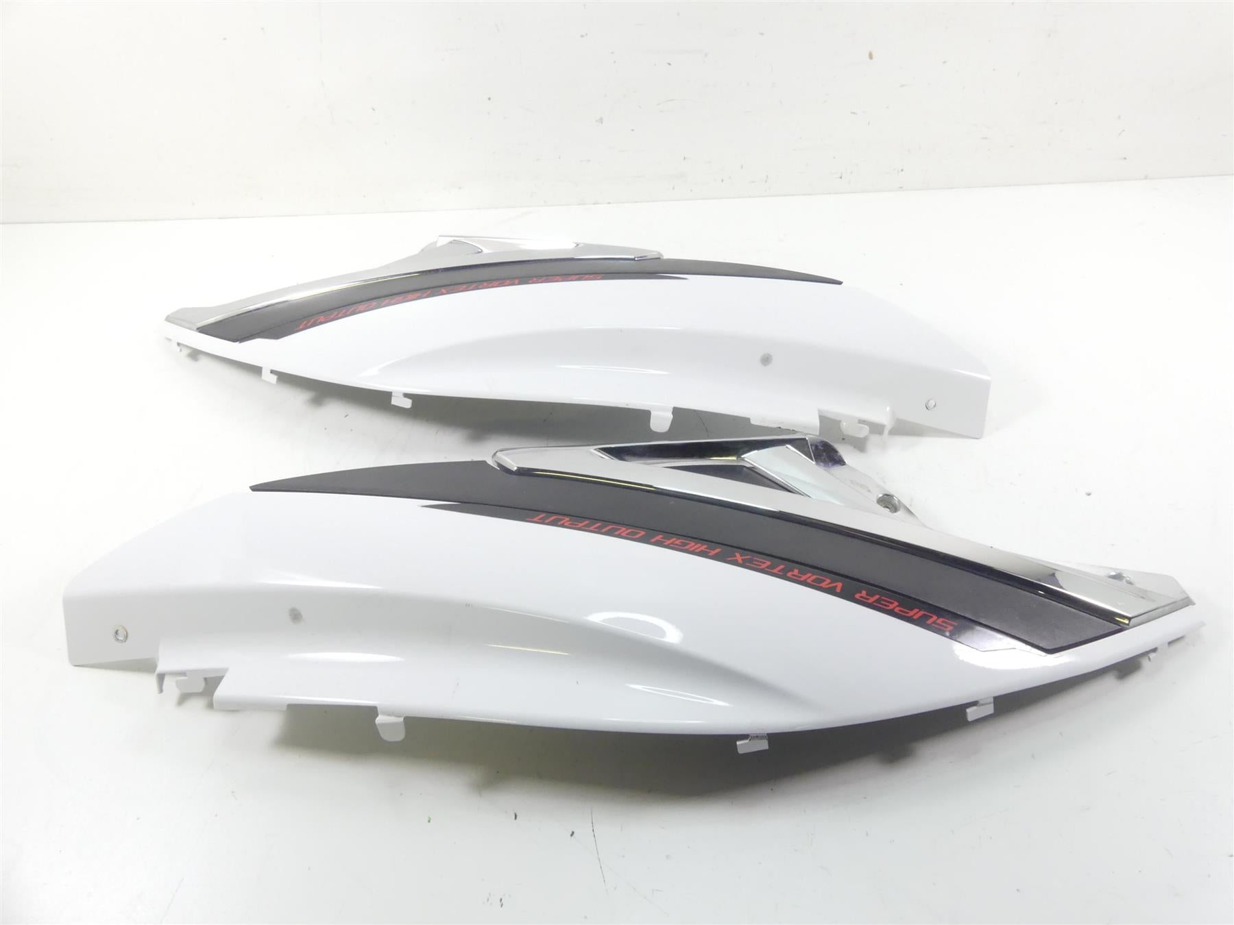 2018 Yamaha Waverunner VX1050 BT Deluxe Main Side Cover Fairing Set F2X-U377B | Mototech271