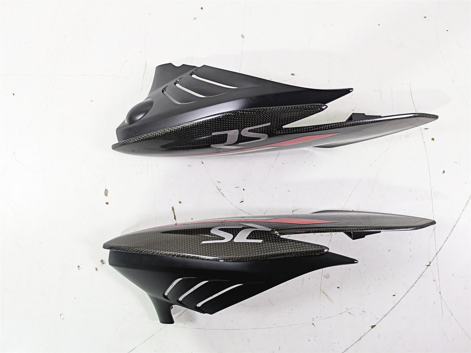 2019 Triumph Speed Triple RS 1050 Left Right Carbon Fiber Fairing Cover T2103002 {{ shop.shopifyCountryName }} - Mototech271