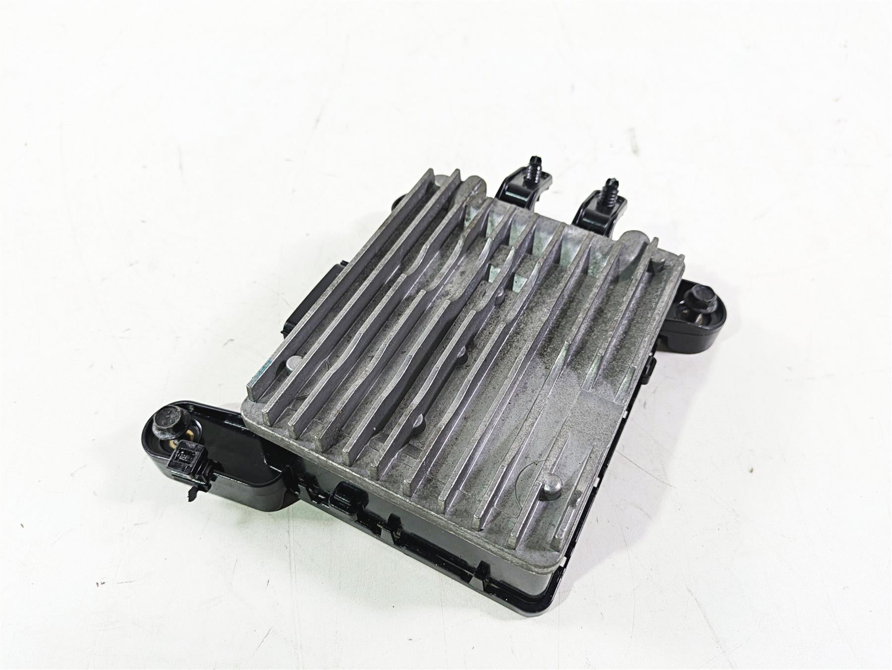 2018 Indian Chieftain Limited Front Amplifier Amp Radio Stereo 4015979 {{ shop.shopifyCountryName }} - Mototech271
