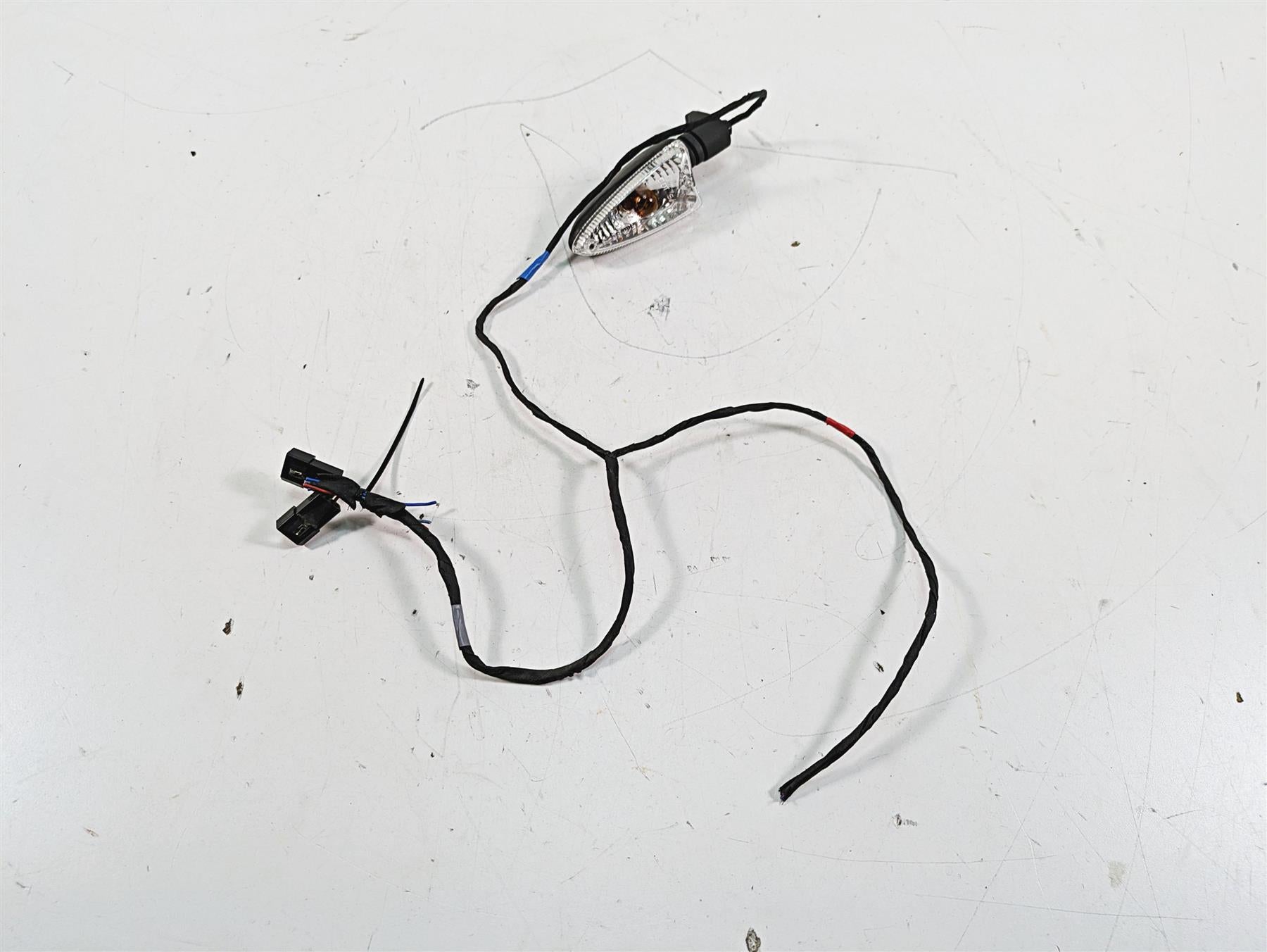 2020 Aprilia Tuono V4 Factory Front Blinker Left Turn Signal Blinker AP8127804 {{ shop.shopifyCountryName }} - Mototech271