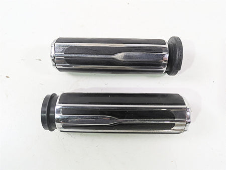 2010 Harley Touring FLHXSE CVO Street Glide Left Right Throttle Grips 55936-09 {{ shop.shopifyCountryName }} - Mototech271