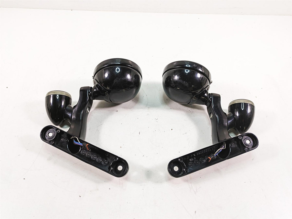 2018 Harley Touring FLHXSE CVO Street Glide Front Blinker & Spot Lights 68000021 {{ shop.shopifyCountryName }} - Mototech271