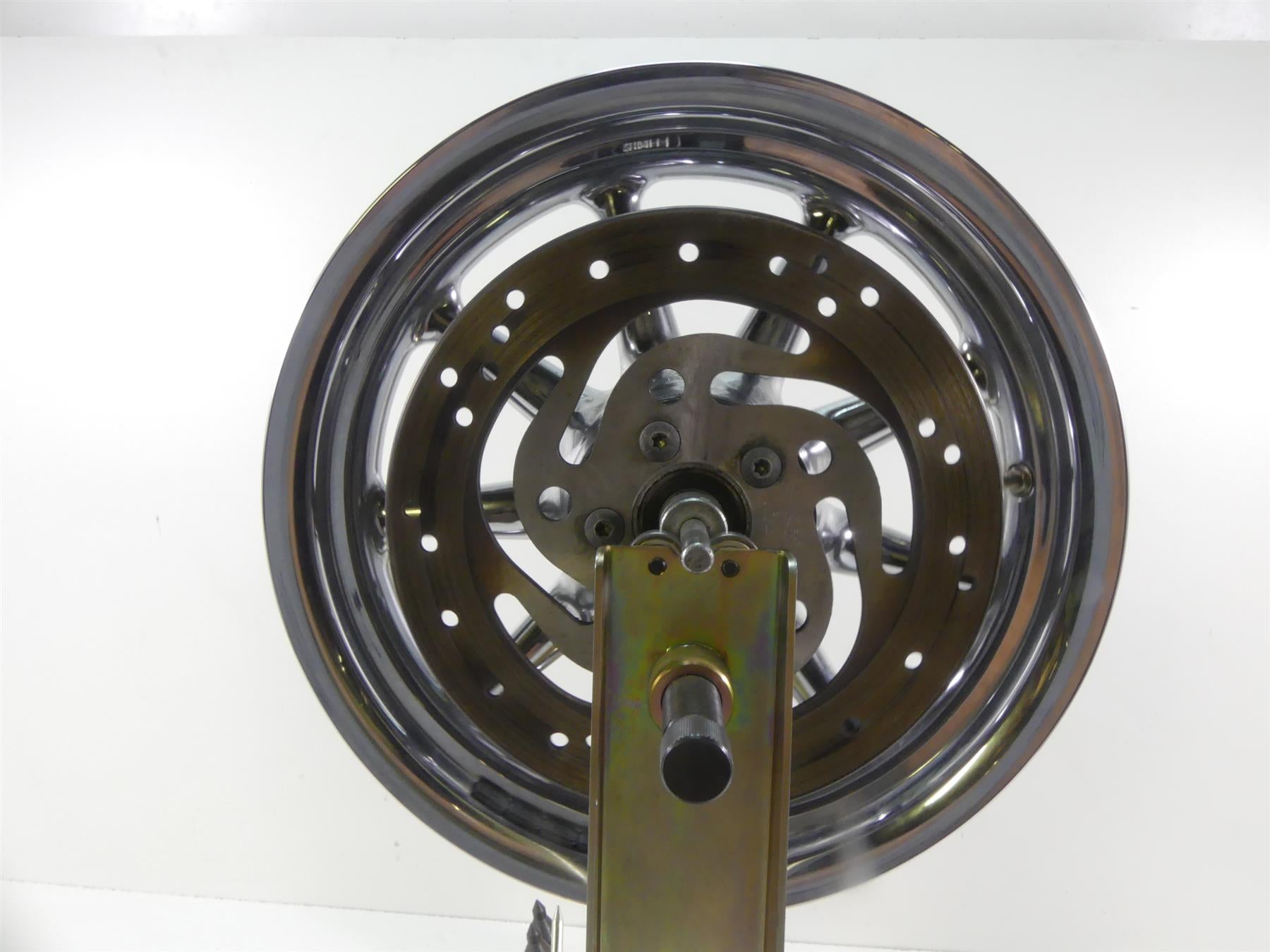 2007 Harley Touring FLHTCU SE CVO Electra Glide Rear Chrome Wheel 16x3 43484-08 {{ shop.shopifyCountryName }} - Mototech271