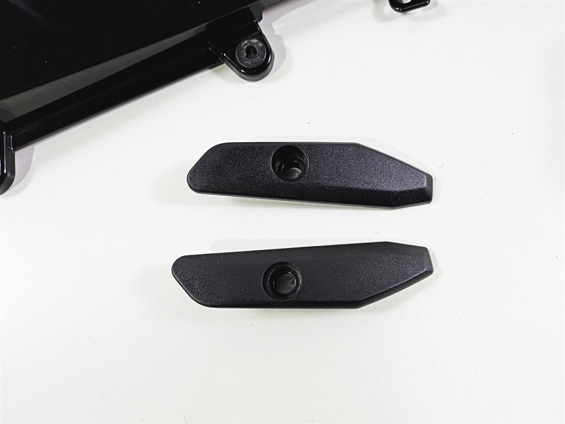 2023 BMW R1250RT RTP K52 Rear Black Tail Side Cover Fairing Set 46638533577 {{ shop.shopifyCountryName }} - Mototech271