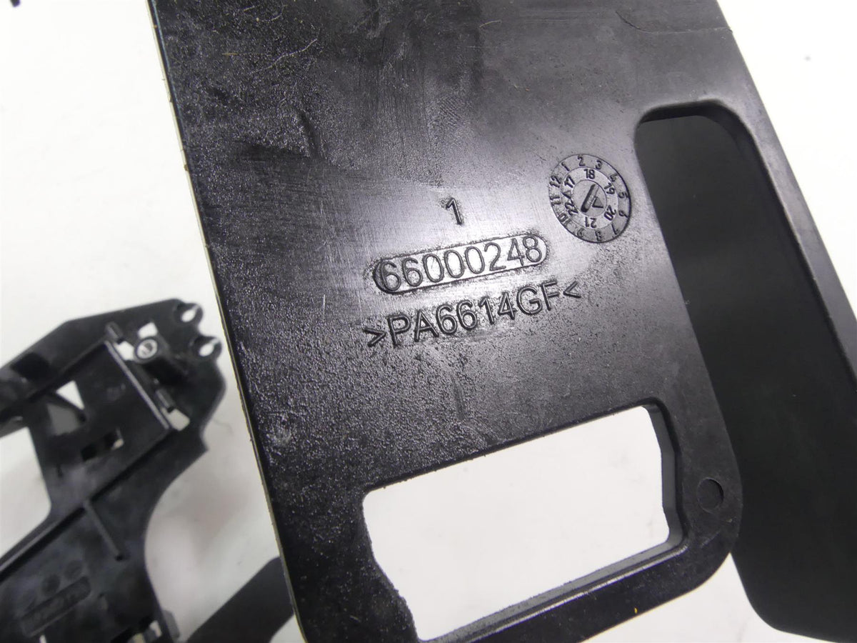 2021 Harley Softail FXBBS 114 Street Bob Electrical Battery Carrier Set 69201523 {{ shop.shopifyCountryName }} - Mototech271
