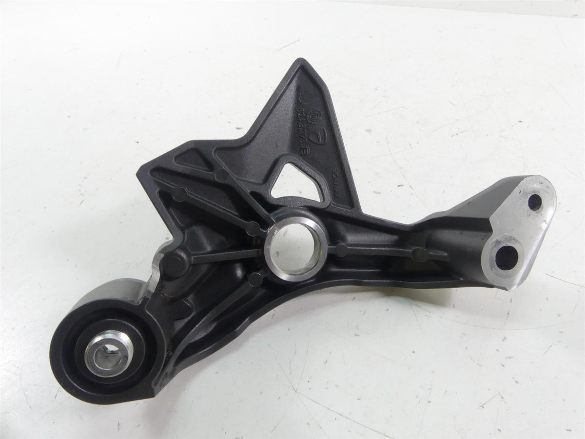 2017 Ducati Monster 1200 S Left Front Foot Peg Footpeg + Mount 82432981B {{ shop.shopifyCountryName }} - Mototech271