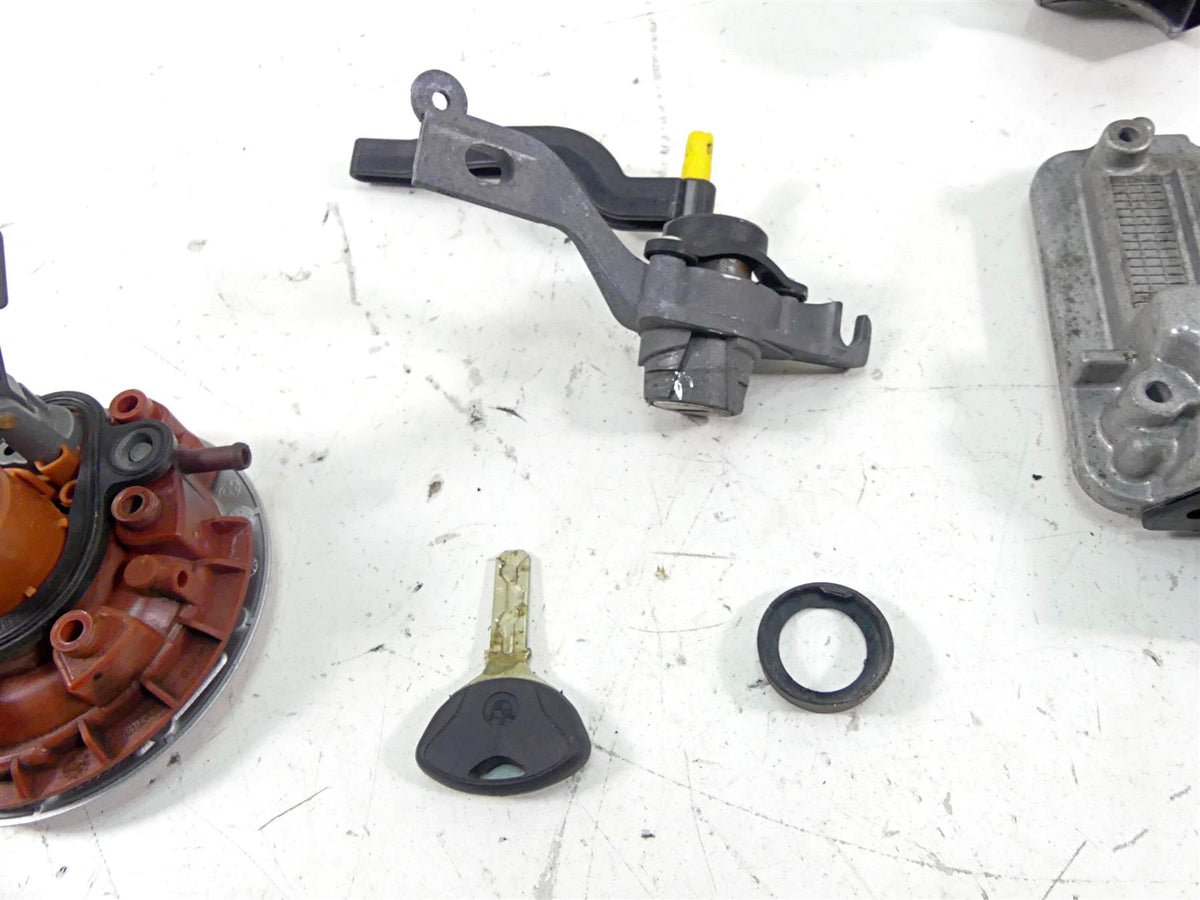 2009 BMW R1200 GS K25 Cdi Ecu Ecm Engine Control Ignition Switch Key Set 7719873 {{ shop.shopifyCountryName }} - Mototech271