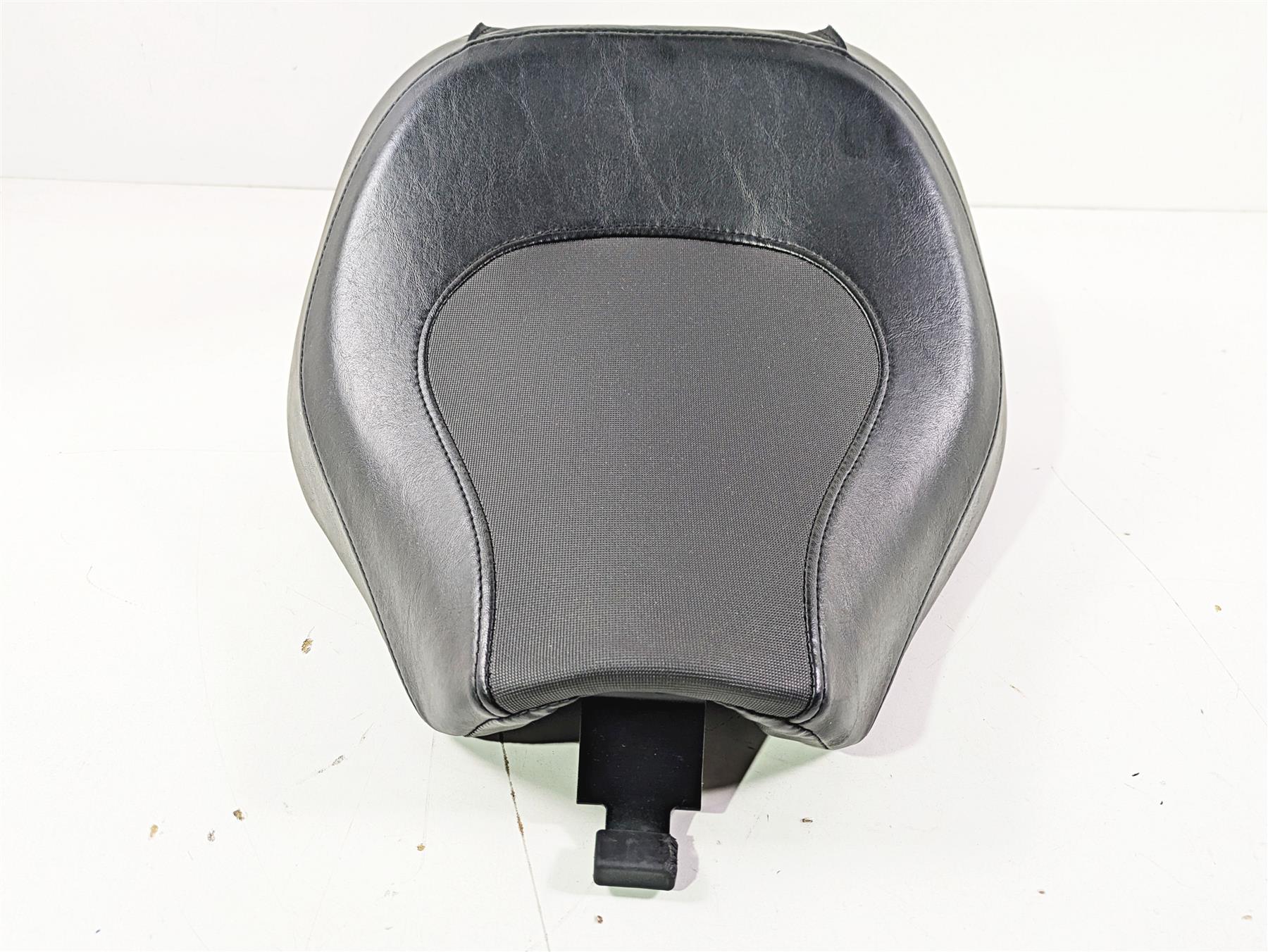 2009 Harley FXCWC Softail Rocker Rider Driver Seat Saddle 51476-08B {{ shop.shopifyCountryName }} - Mototech271
