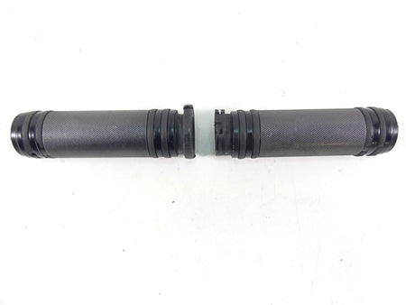 2013 Harley VRSCF Muscle Vrod Aftermarket Handlebar Grip Set {{ shop.shopifyCountryName }} - Mototech271