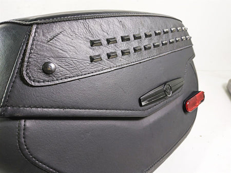 2019 Harley FLHCS Softail Heritage Left Saddle Bag Saddlebag - Read 90201437 {{ shop.shopifyCountryName }} - Mototech271