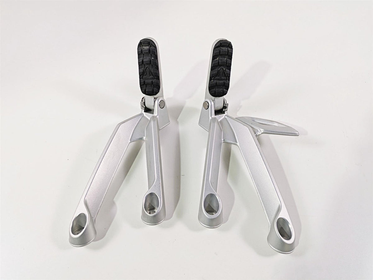 2024 Triumph Tiger 900 GT Rear Passenger Footpeg Rest Set T2082284 T2082359 {{ shop.shopifyCountryName }} - Mototech271
