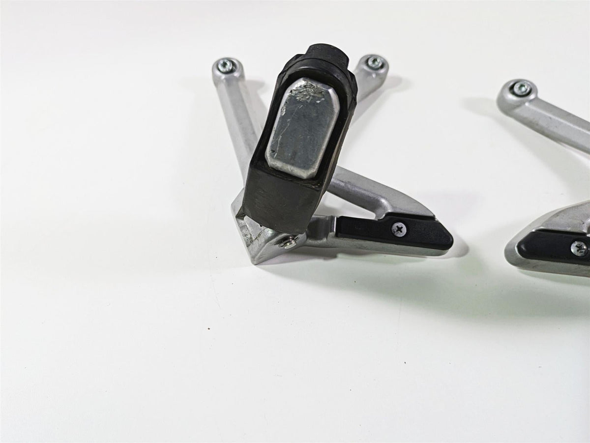 2015 Triumph Tiger Explorer XC Rear Passenger Footpeg Rest Set T2082161 T2082162 {{ shop.shopifyCountryName }} - Mototech271