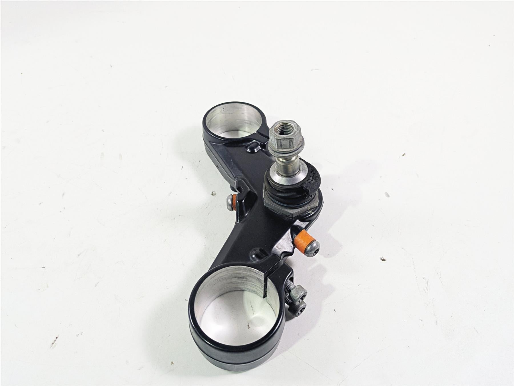 2010 BMW R1200GS K25 Lower Triple Tree Steering Clamp -Read 31427718343 {{ shop.shopifyCountryName }} - Mototech271