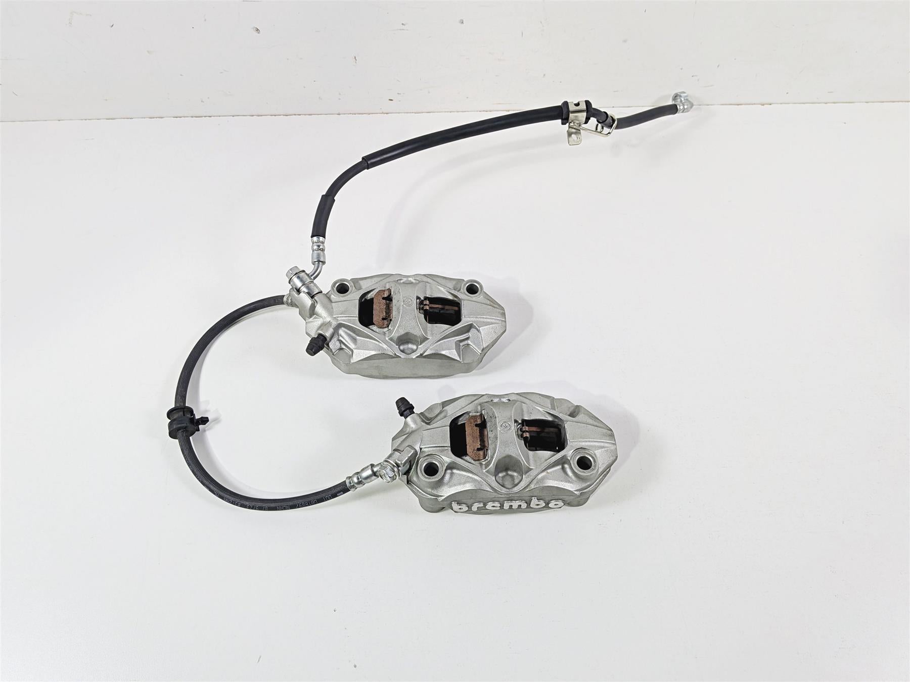 2024 Suzuki GSXR600 Front Brake Caliper Set Brembo 108mm 59300-17K20-999 {{ shop.shopifyCountryName }} - Mototech271
