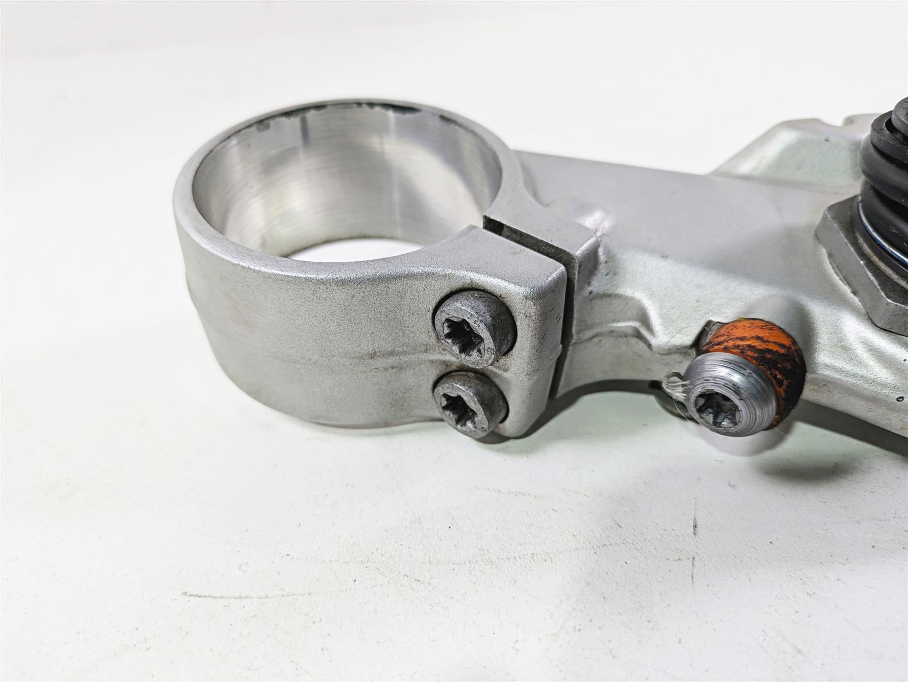 2009 BMW R1200GS K255 Adv Lower Triple Tree Steering Clamp 31427664956 {{ shop.shopifyCountryName }} - Mototech271
