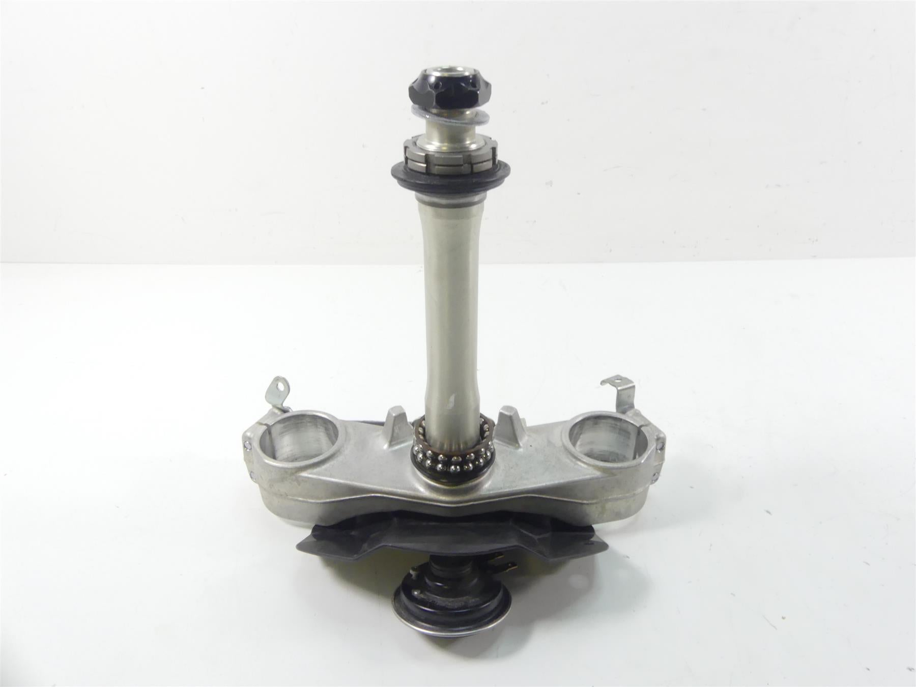 2019 Kawasaki ZX1400 ZX-14R Ninja Lower Triple Tree Steering Clamp 44037-0039 {{ shop.shopifyCountryName }} - Mototech271