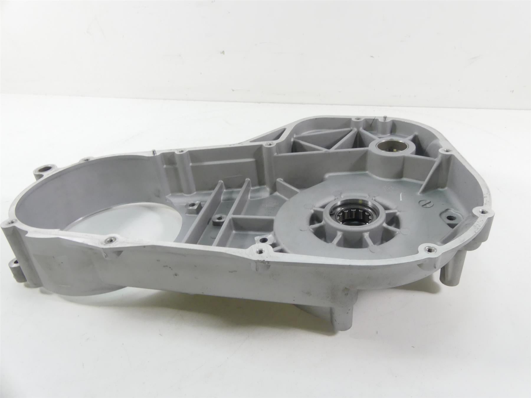 2004 Harley FLHTC SE CVO Electra Glide Inner Primary Drive Clutch Cover 60677-01 {{ shop.shopifyCountryName }} - Mototech271