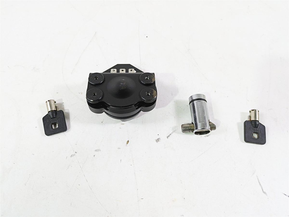 2010 Harley VRSCF Muscle Rod Ignition Switch Key Steering Lock Set 70020-05 {{ shop.shopifyCountryName }} - Mototech271