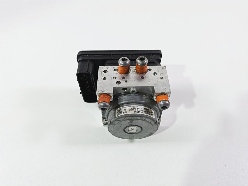 2019 BMW R1250RT K52 Abs Brake Pump Module 9444397 34519444398 {{ shop.shopifyCountryName }} - Mototech271