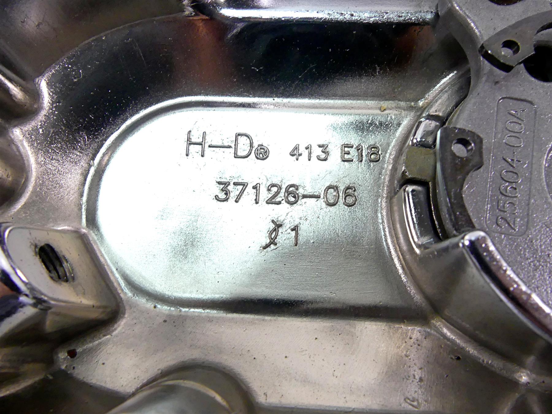 2014 Harley FXDL Dyna Low Rider Clutch Side Chrome Transmission Cover 37126-06 {{ shop.shopifyCountryName }} - Mototech271